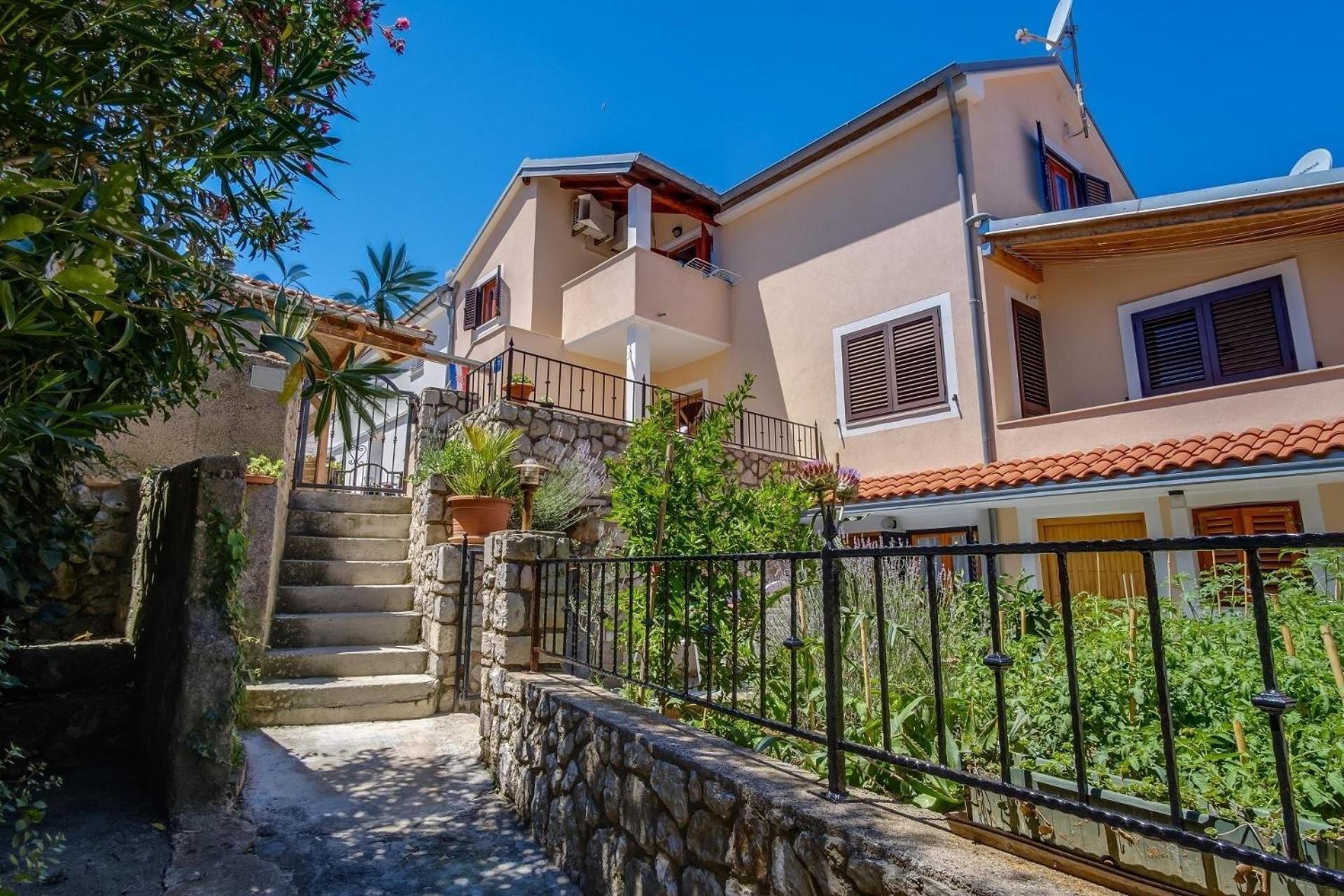 Apartments Stipe مالي لوشينغْ المظهر الخارجي الصورة