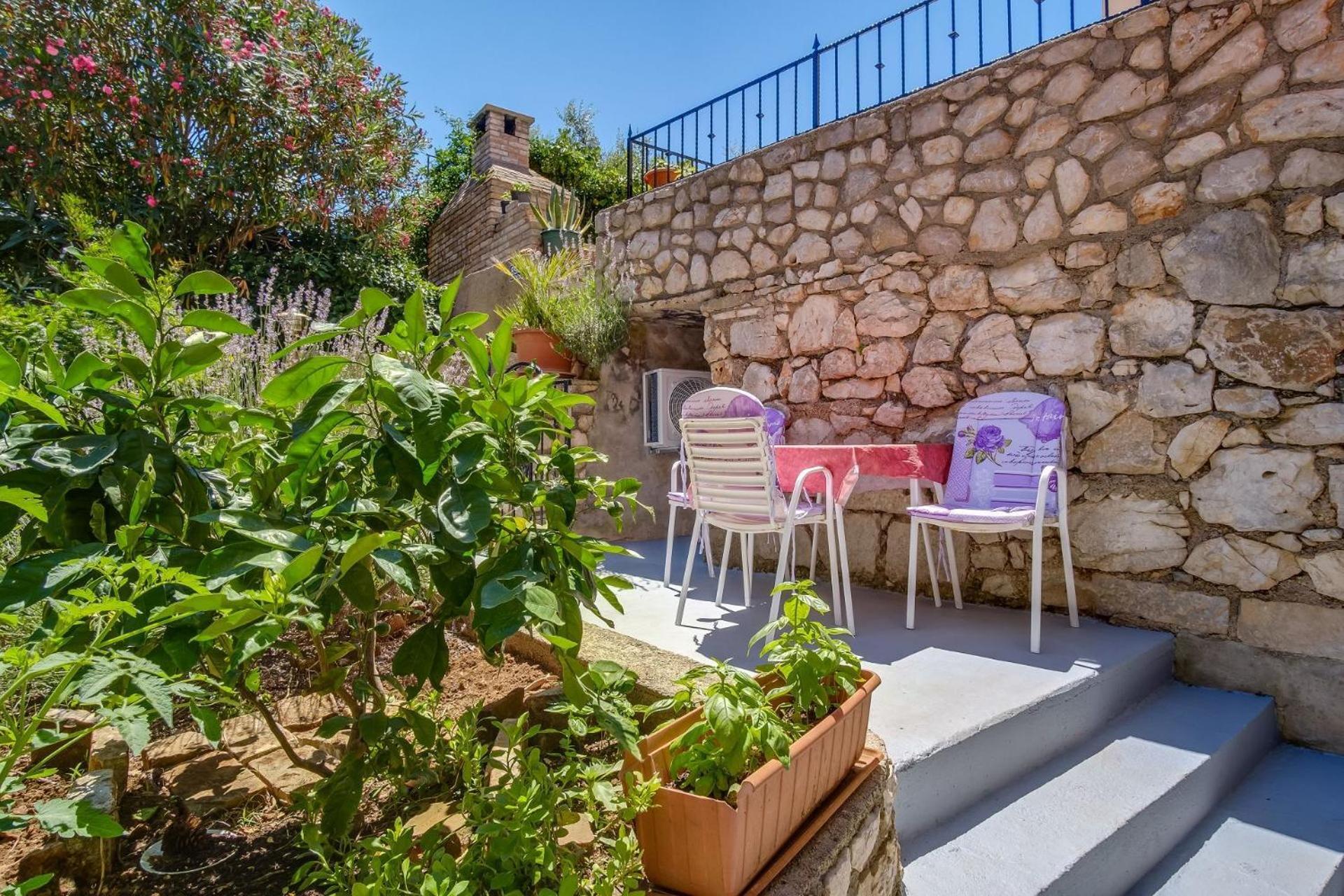Apartments Stipe مالي لوشينغْ المظهر الخارجي الصورة